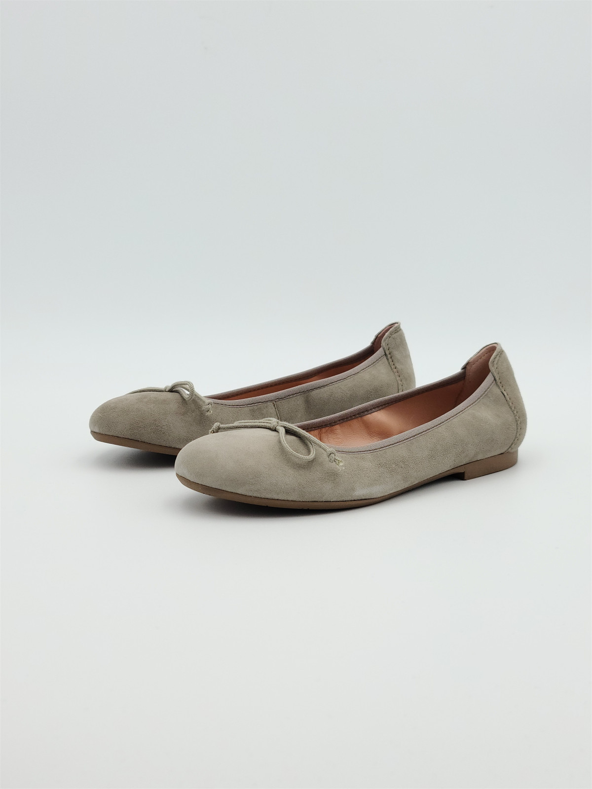 6006 nubuck taupe nub