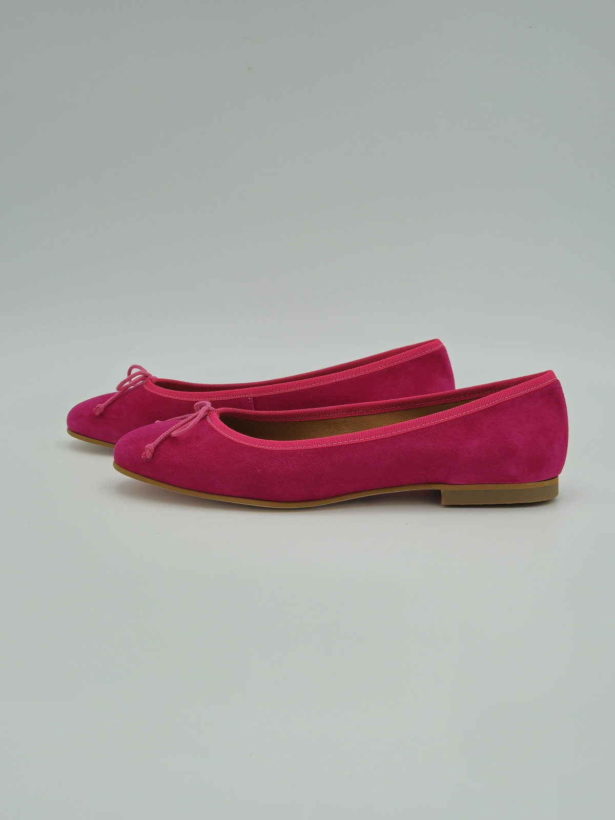 a1002an nubuck fuschia