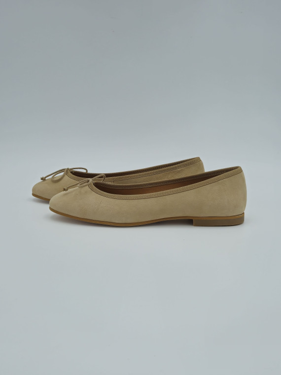 a1002an nubuck taupe