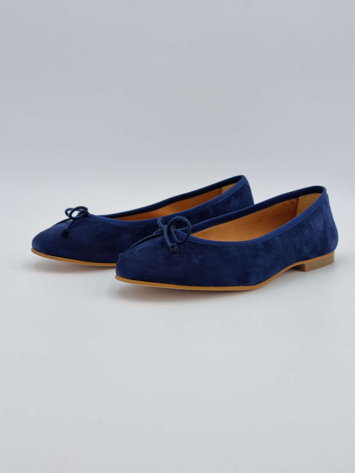 a1002an nubuck marine