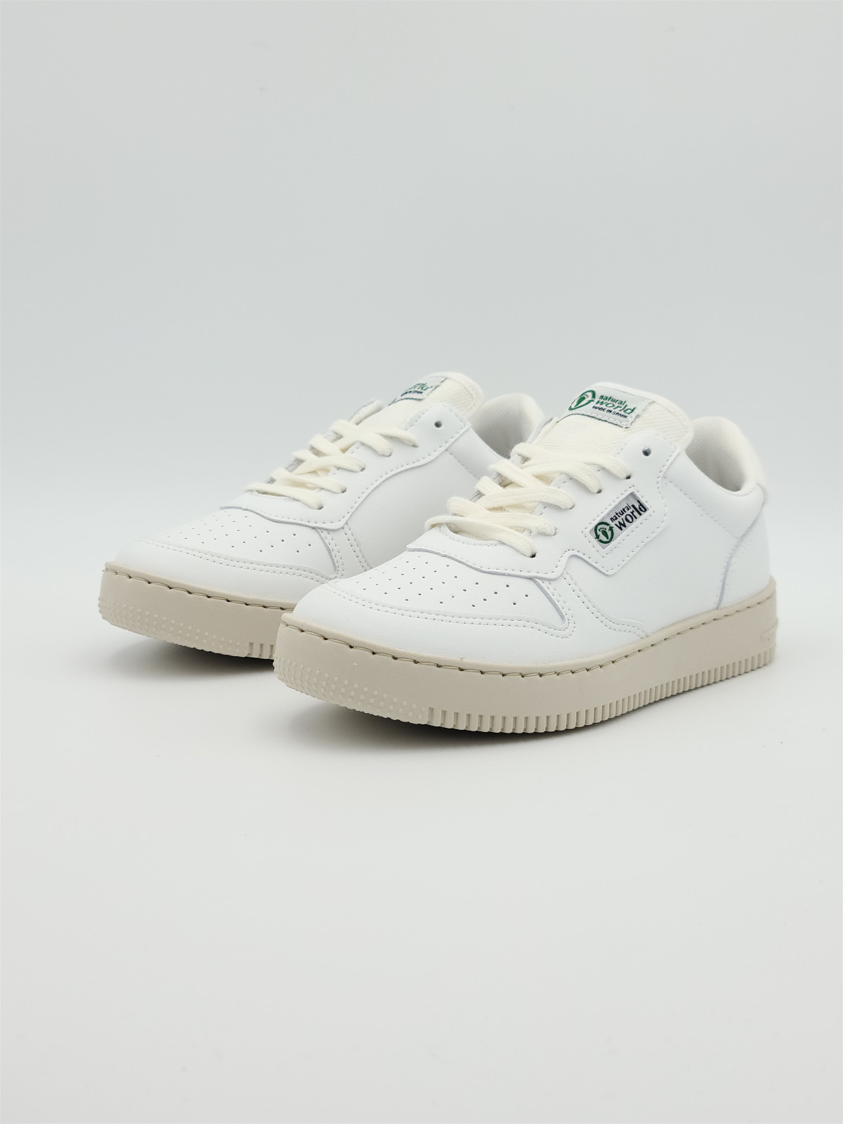 8702 végan blanc