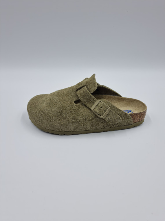 boston m nubuck kaki