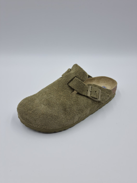 boston m nubuck kaki