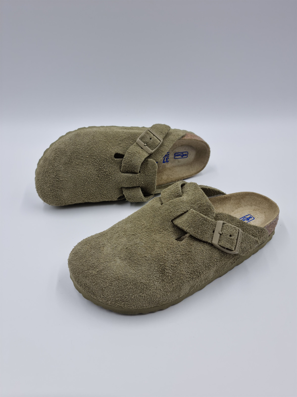 boston m nubuck kaki