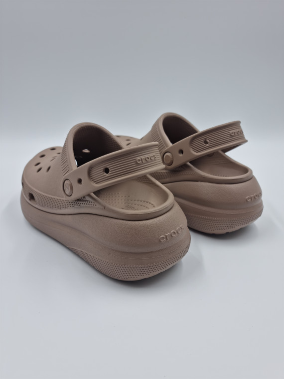 crush clog pu. latte cream