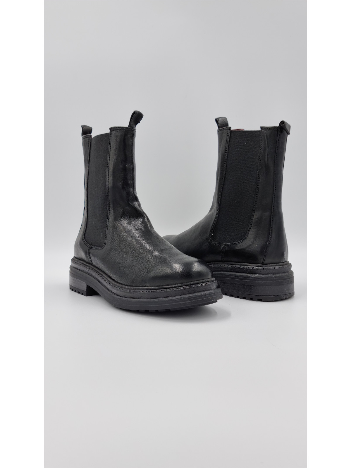 kira cuir pully noir