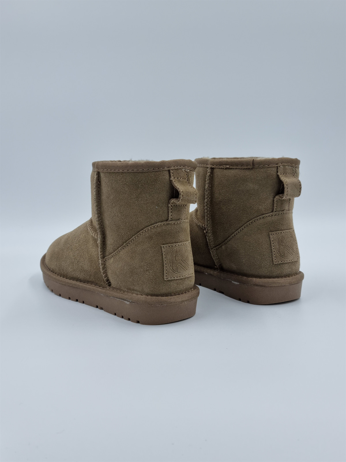 41202 nubuck taupe