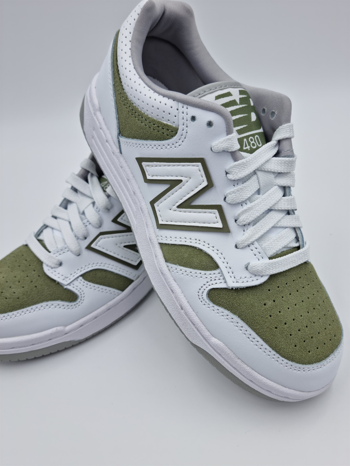 480 j cuir blanc/olive