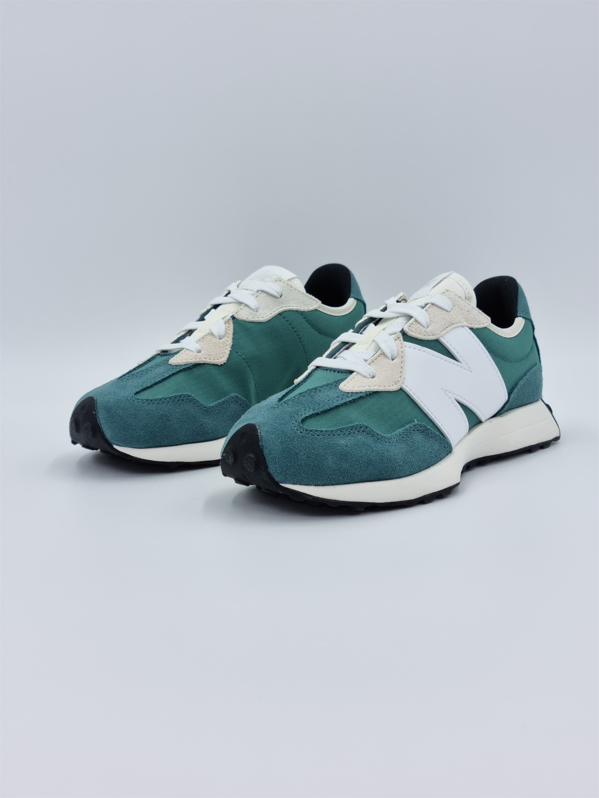 327 j nubuck/mesh vert