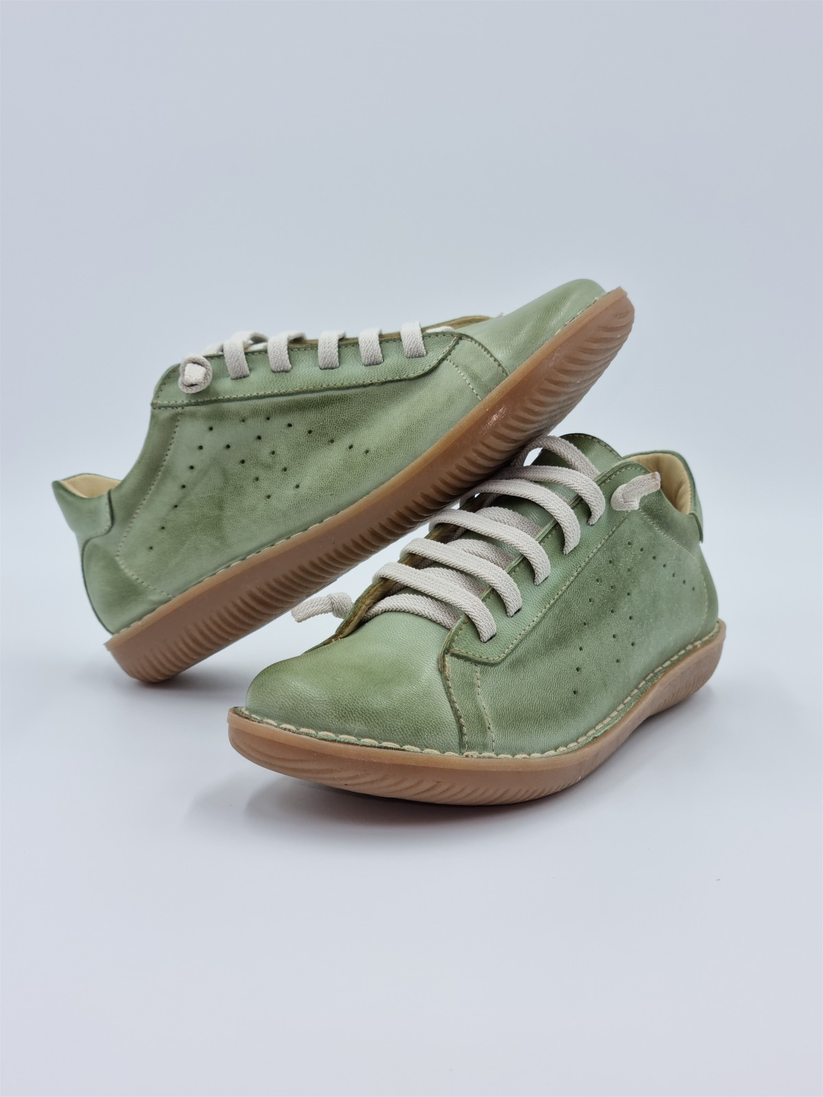 7026 cuir vert