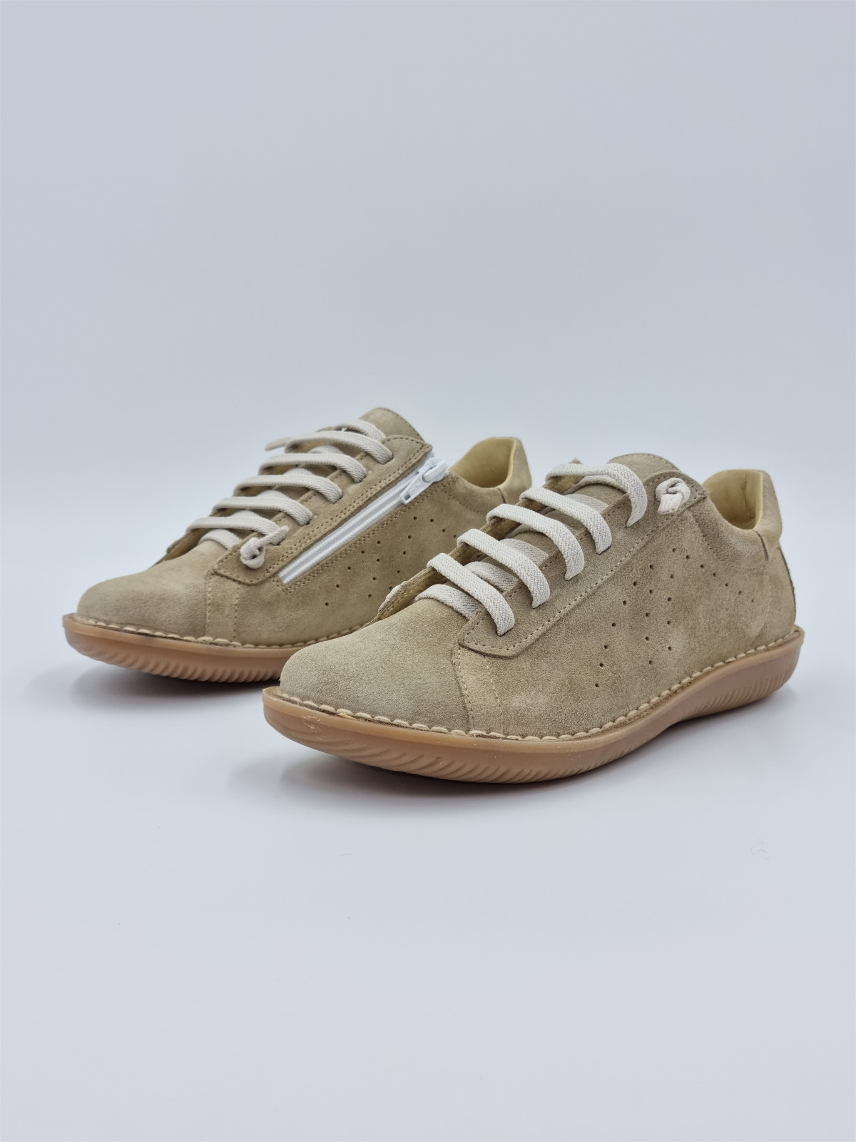 7026 cuir blanc