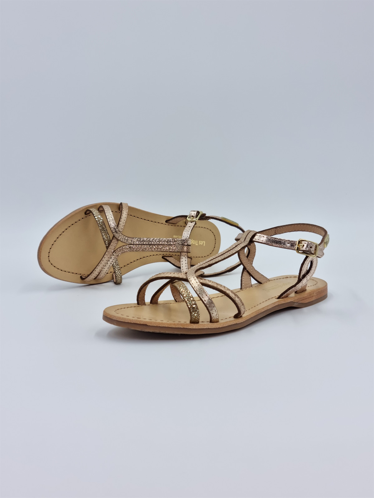 hemmagum cuir or