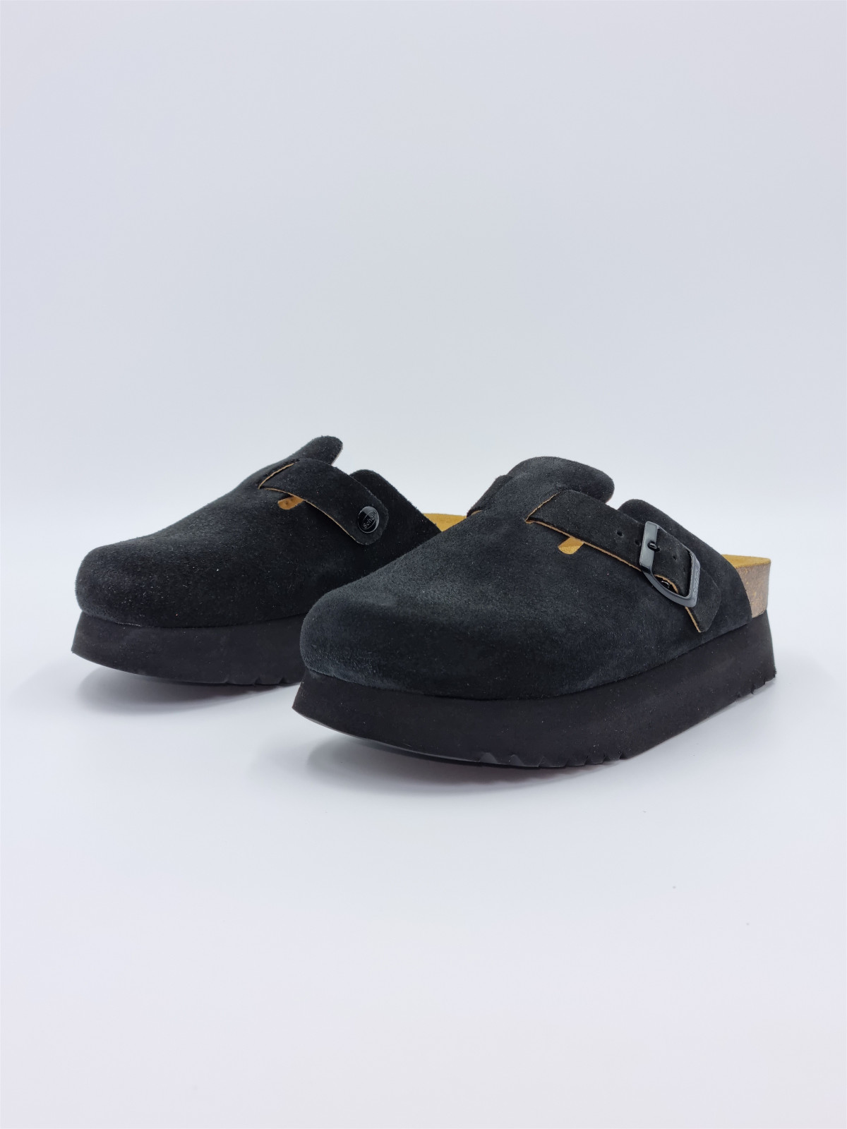 justine suede black