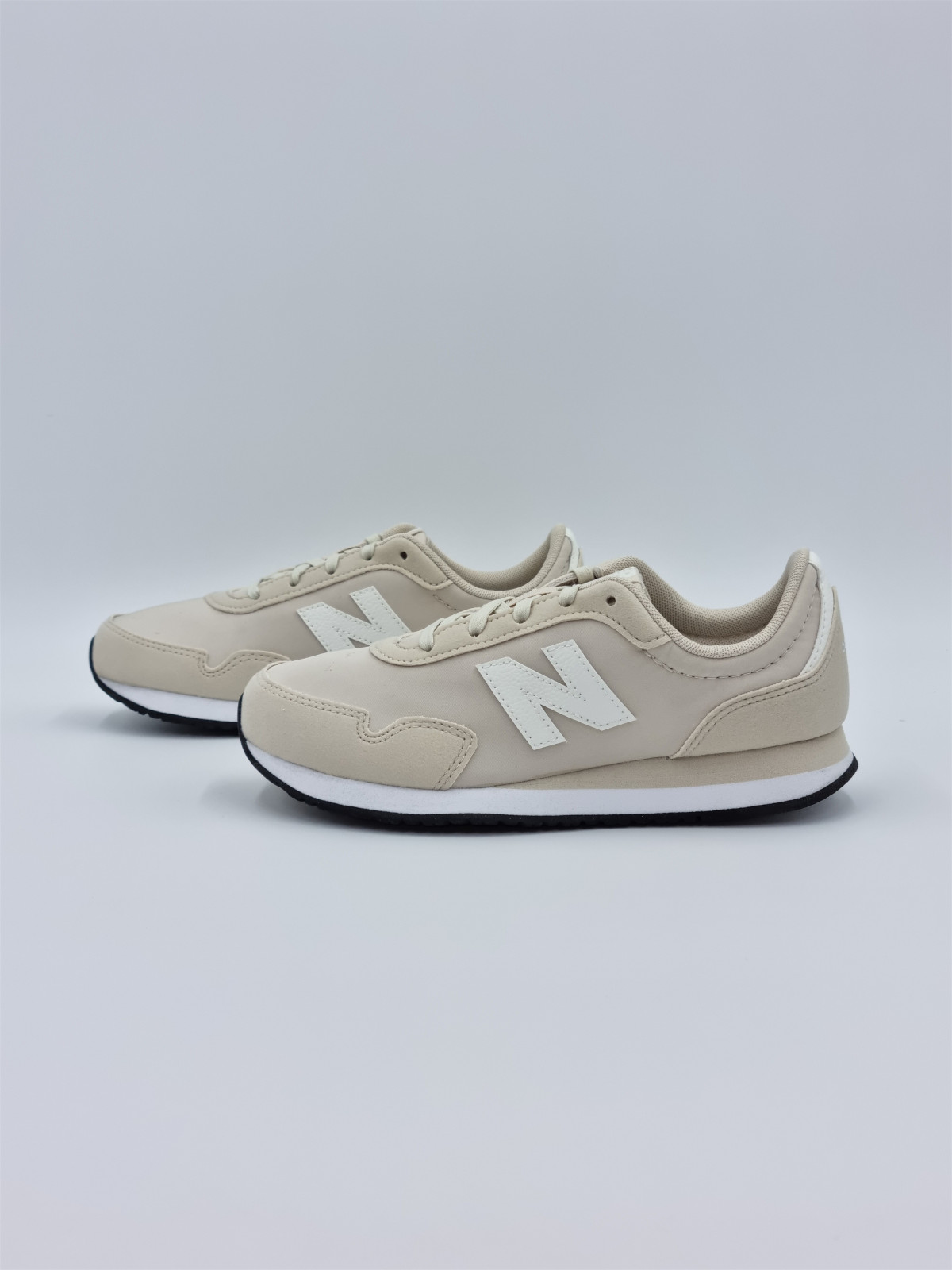 323 textile/nubuck beige