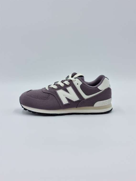 574. textile/nubuck violet