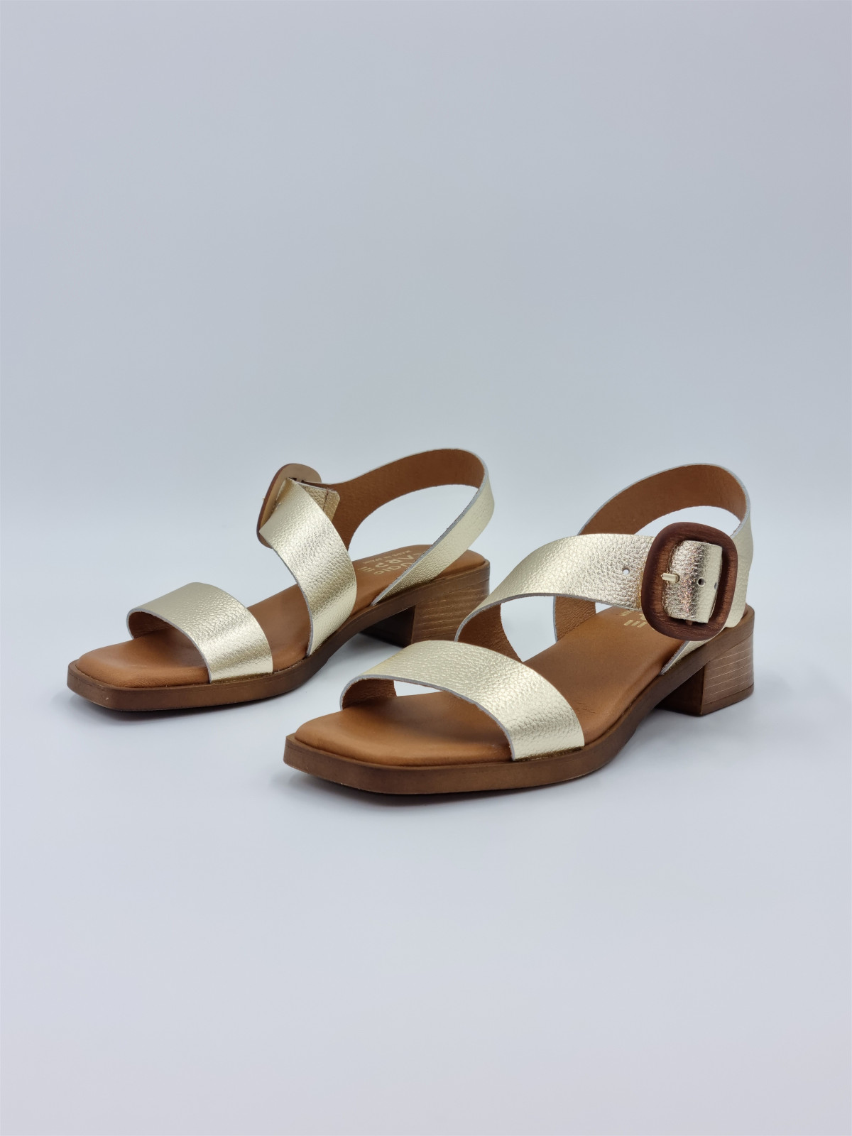130650 cuir platine