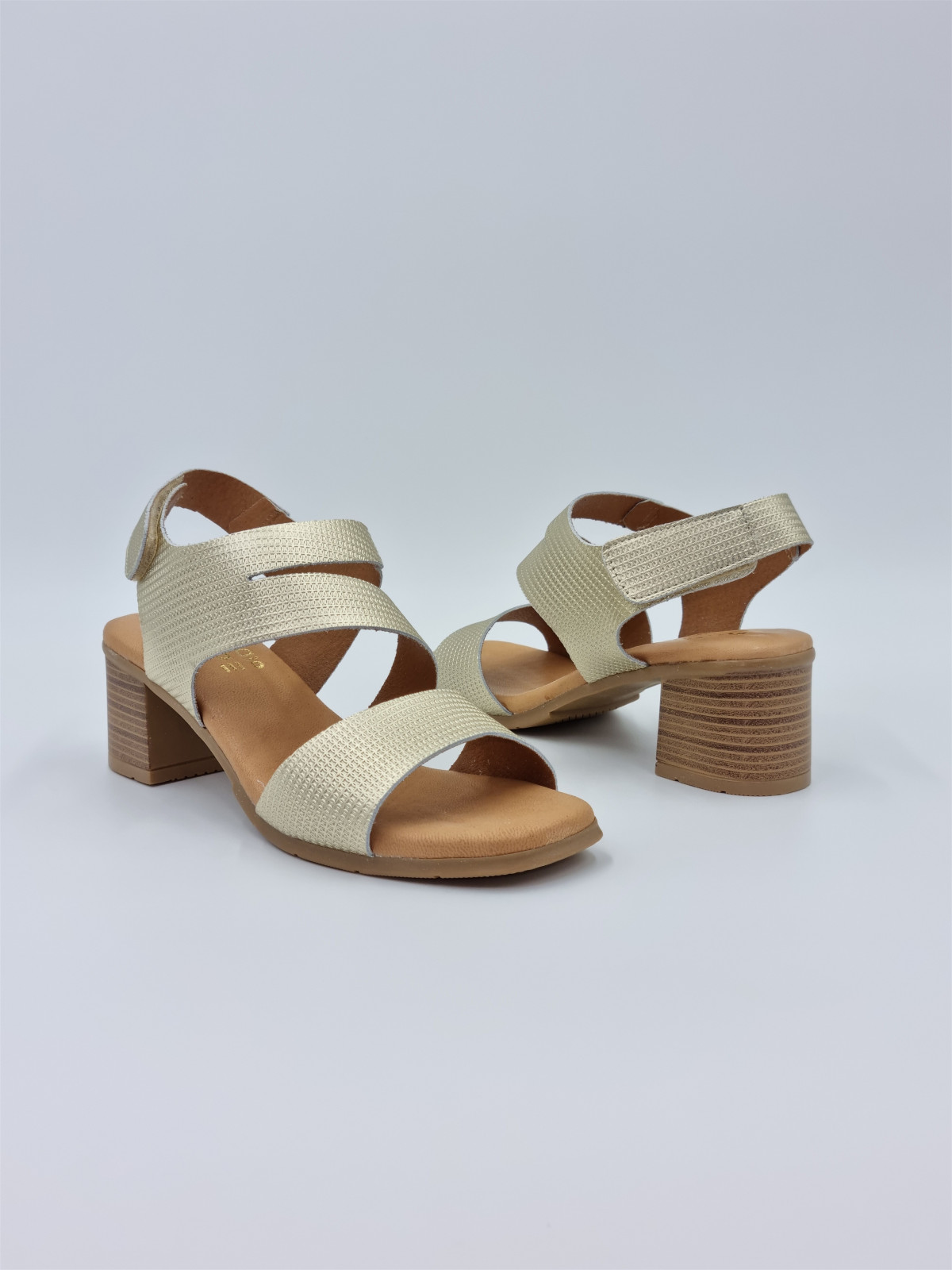 116034 cuir platine