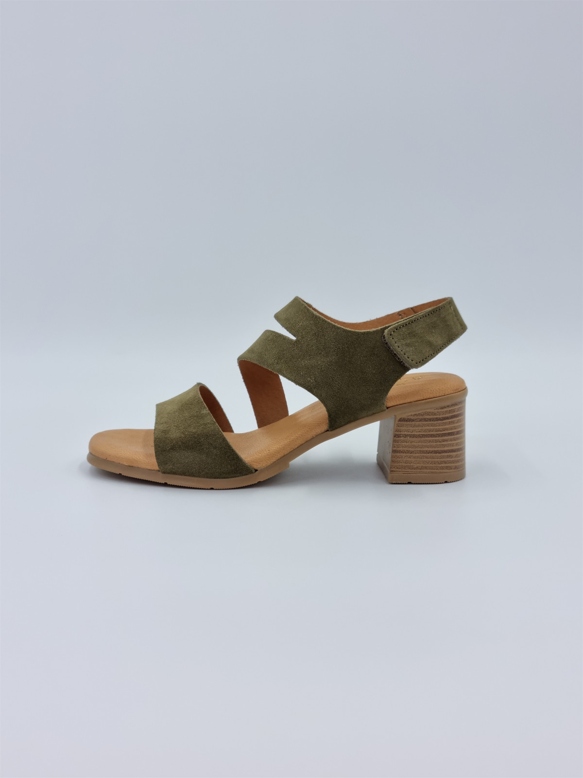 116034 cuir kaki