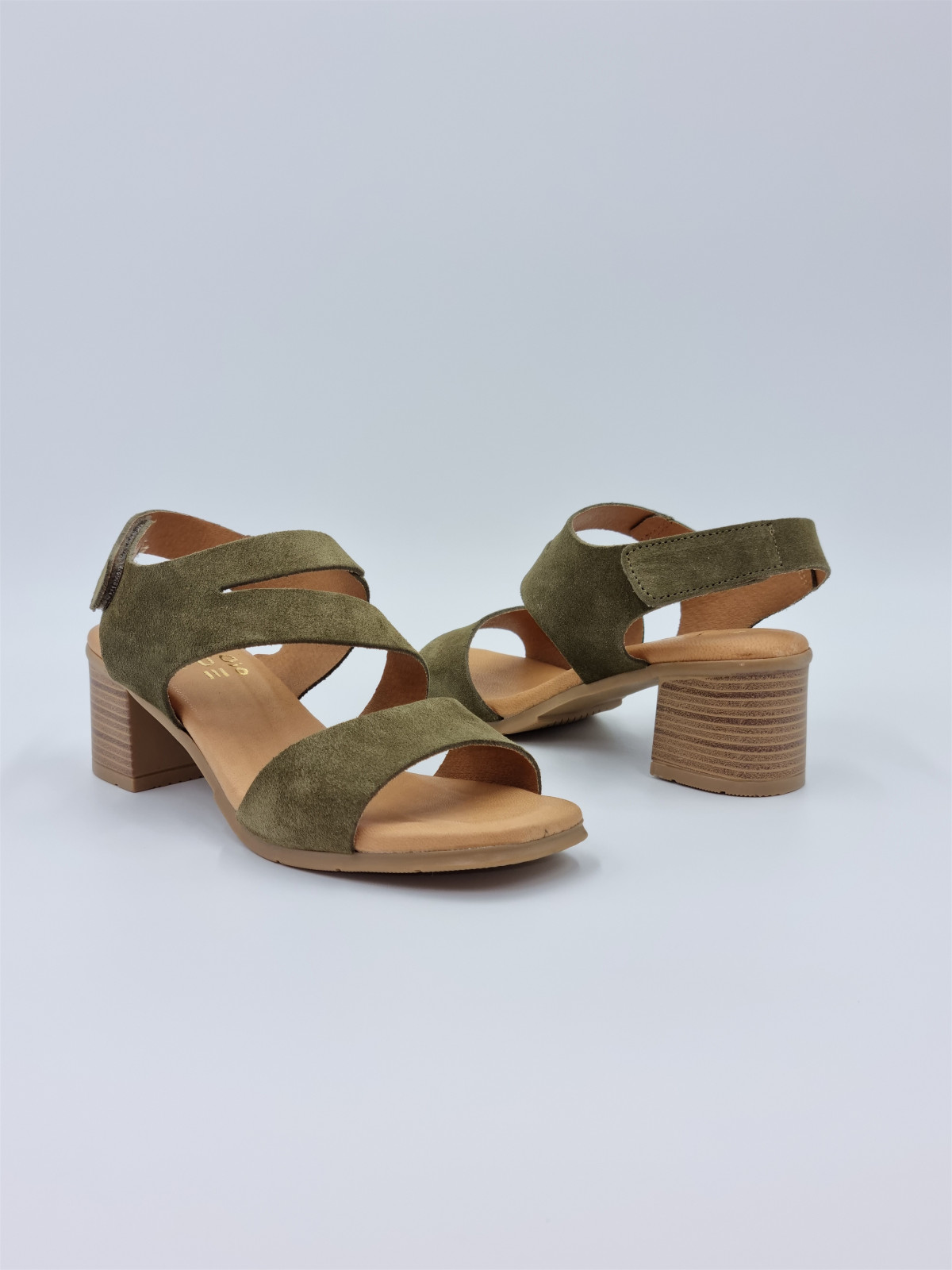 116034 cuir kaki