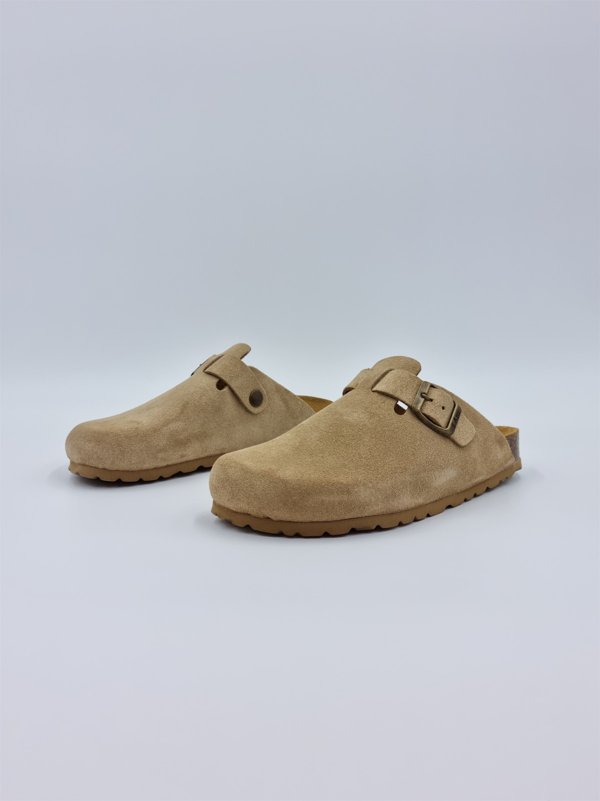 5008. suede beige