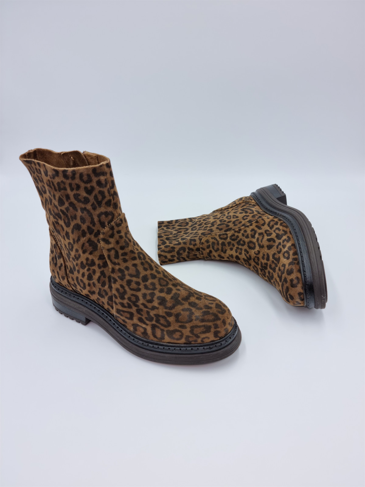 flynt velours camel leo