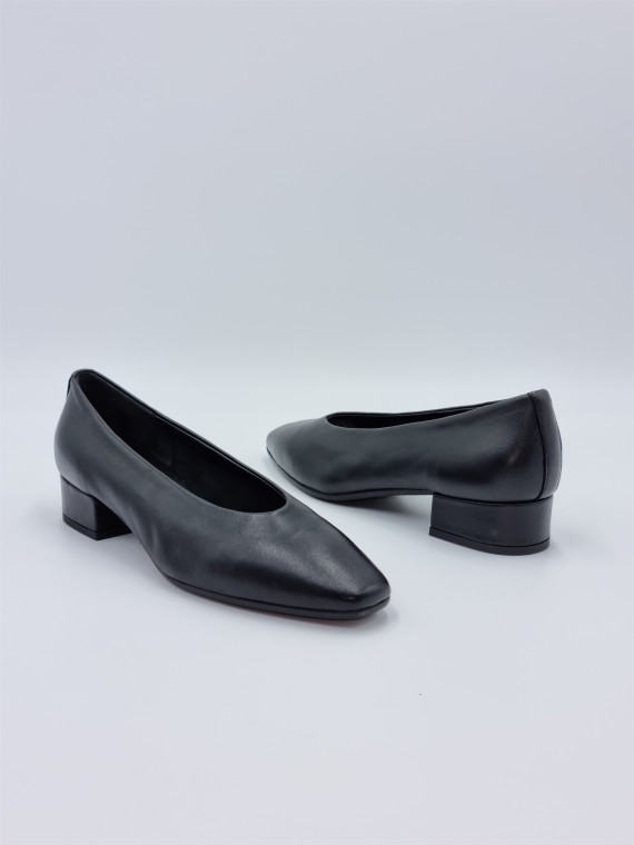 favorite cuir noir