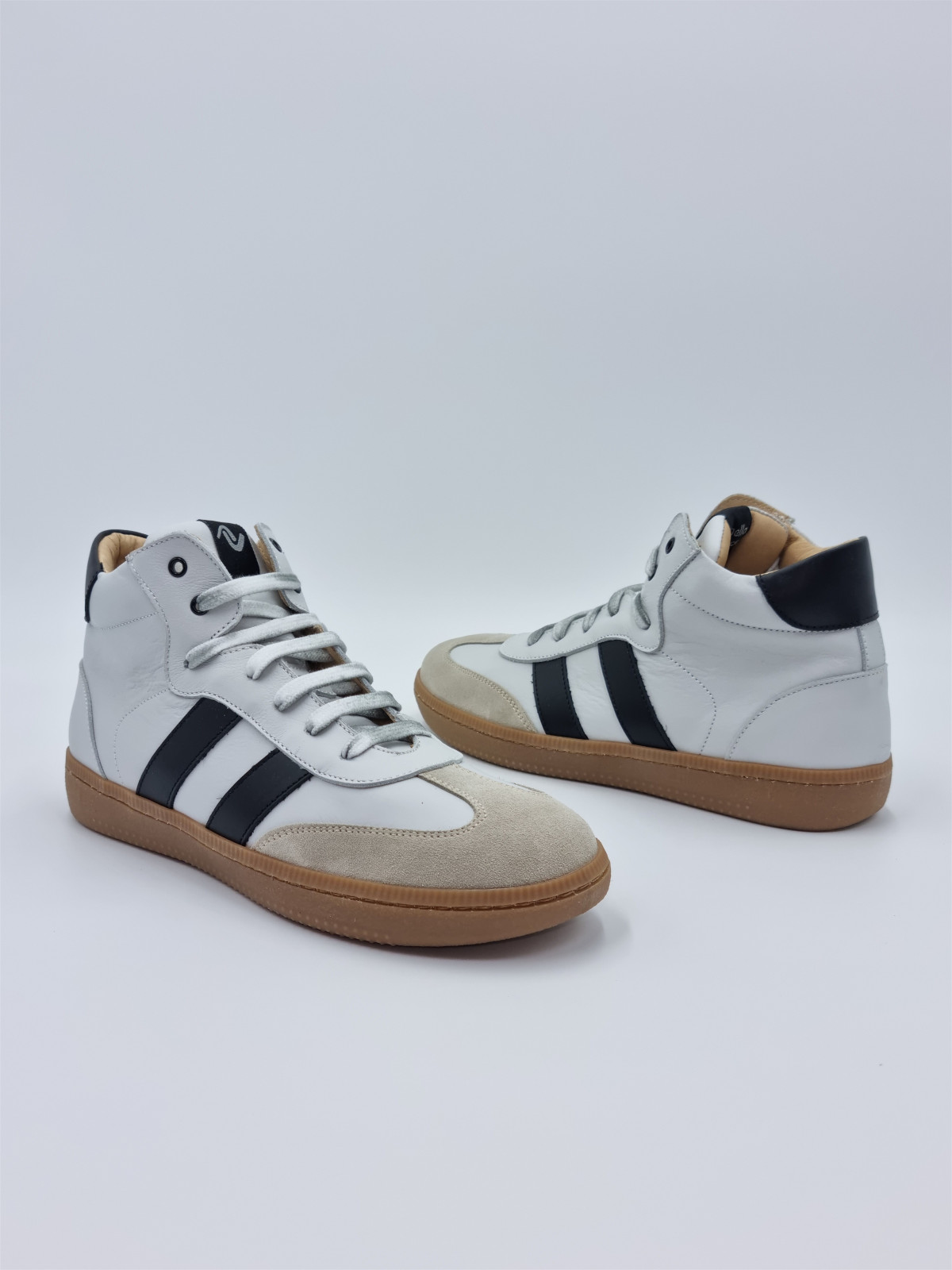 25357 lace cuir glace