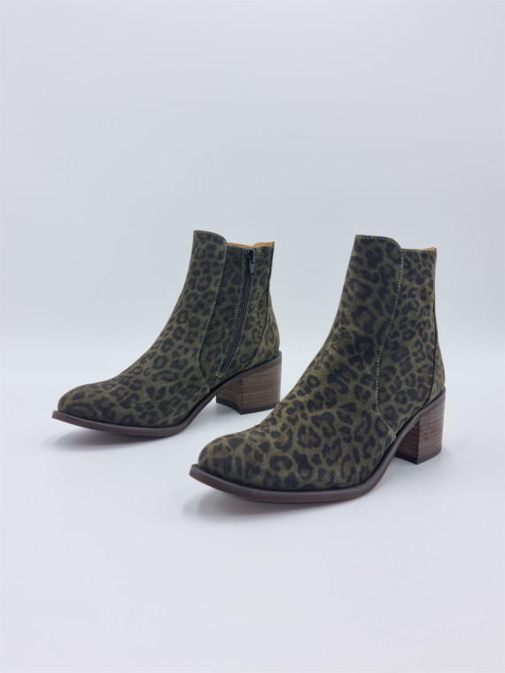 svea velours kaki leo