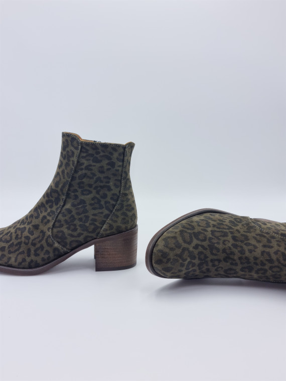 svea velours kaki leo