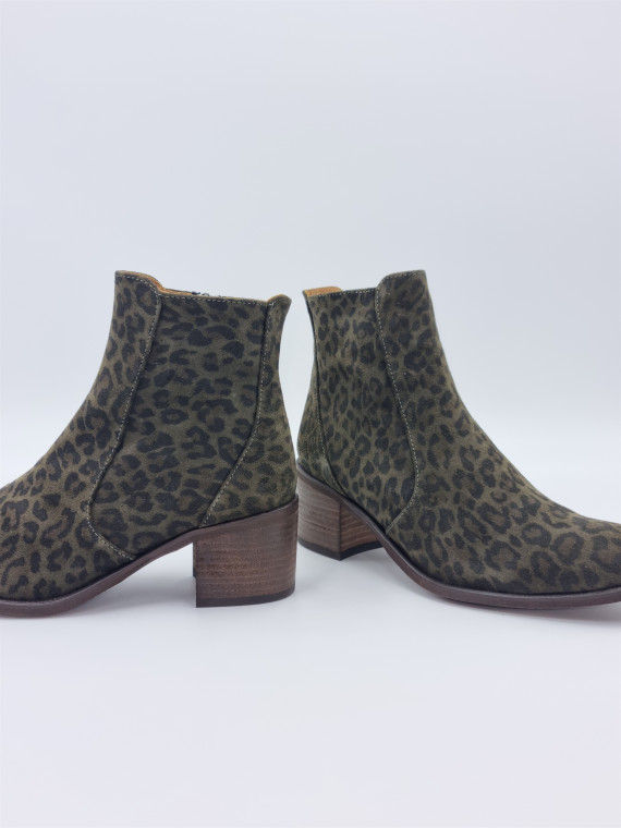 svea velours kaki leo