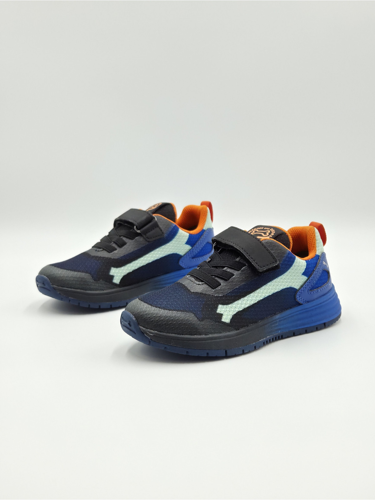 swift v textile bleu