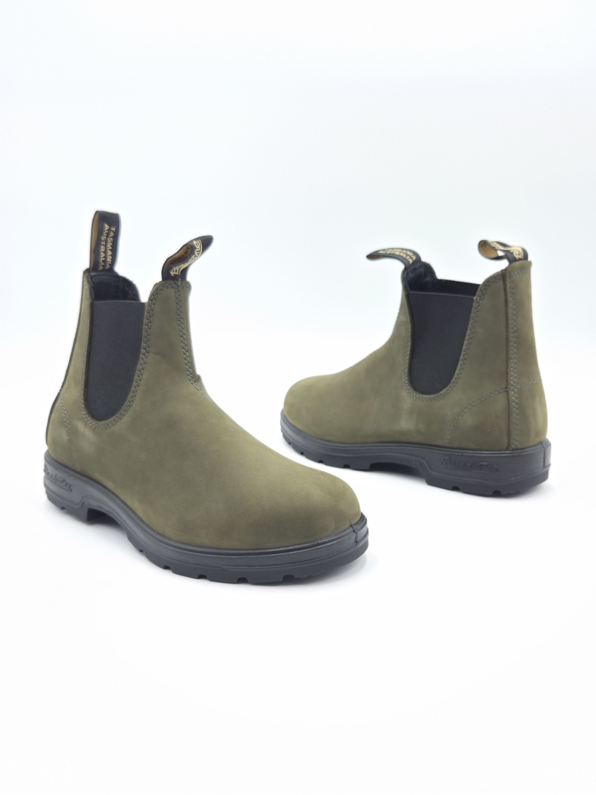 classic chelsea boot nubuck forest