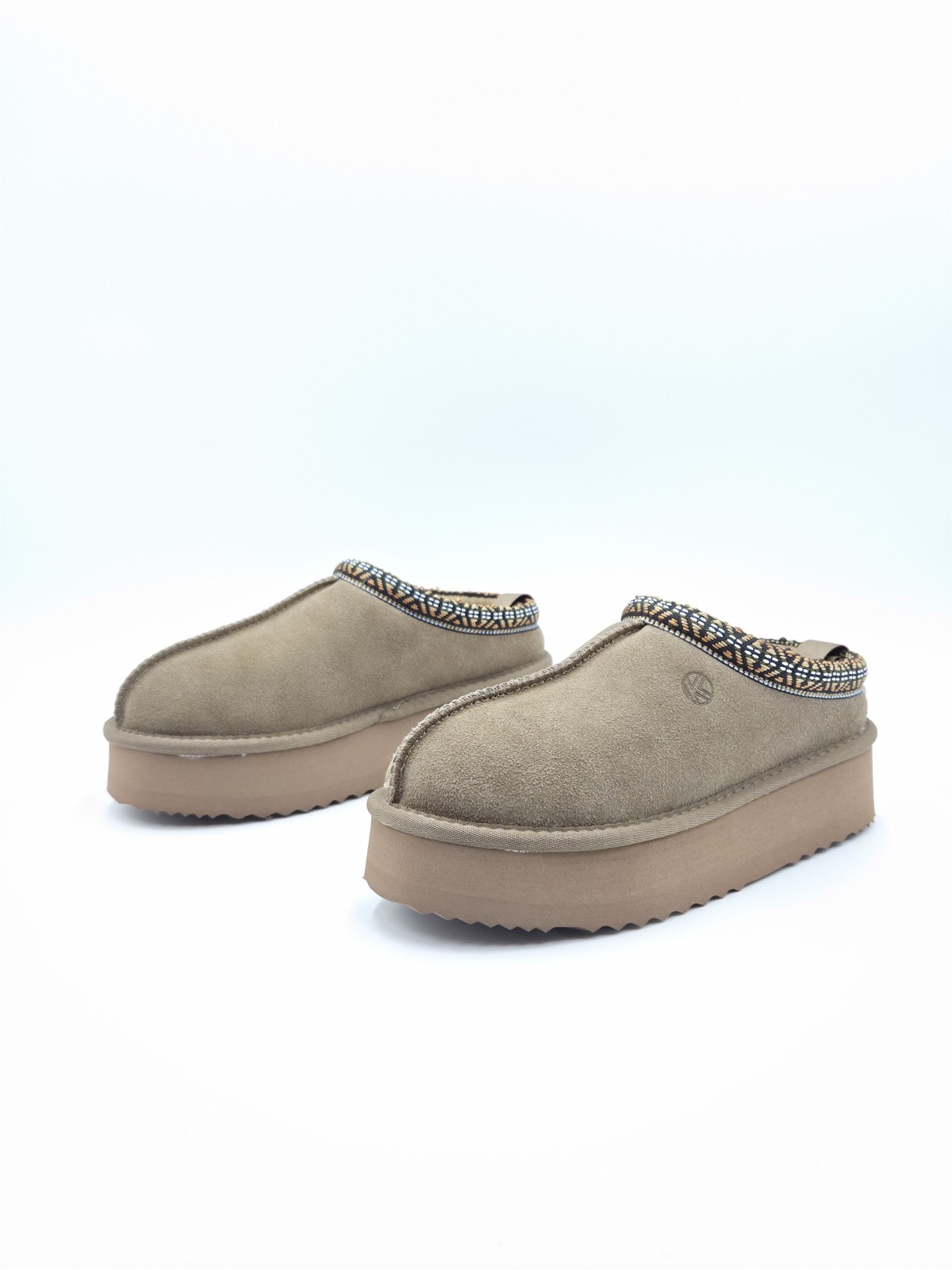41219 nubuck taupe