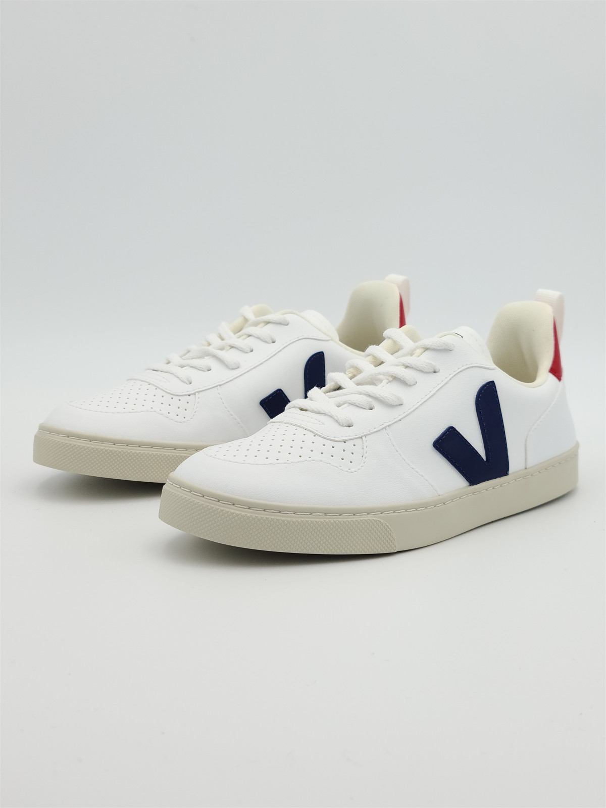 v-10 l textile white_cobalt_pekin