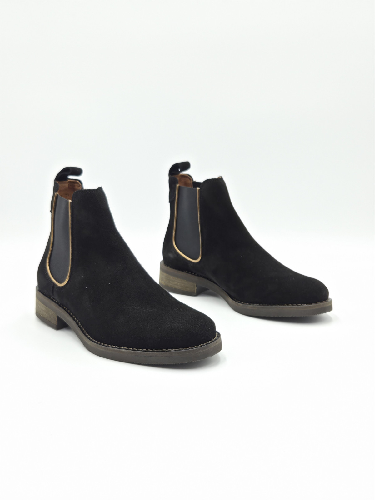 capucine cuir noir